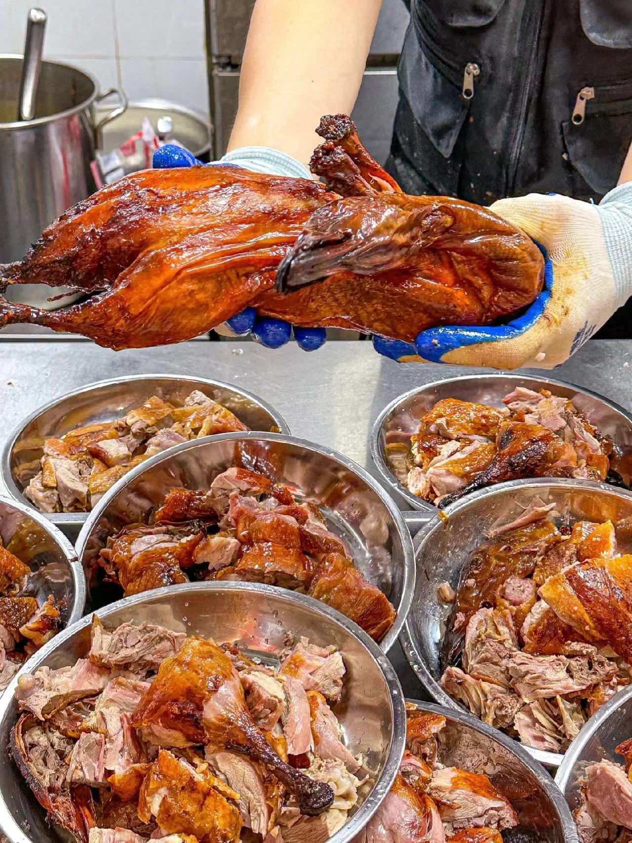 开一家以川冒菜店一个月能挣多少钱？